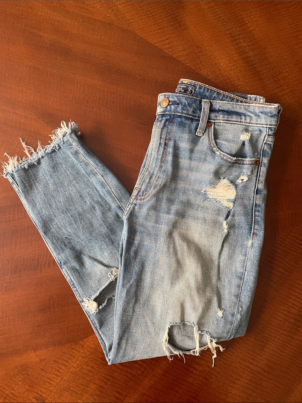 Abercrombie & Fitch Distressed Light Blue Women’s Simone High Rise Slim Jeans